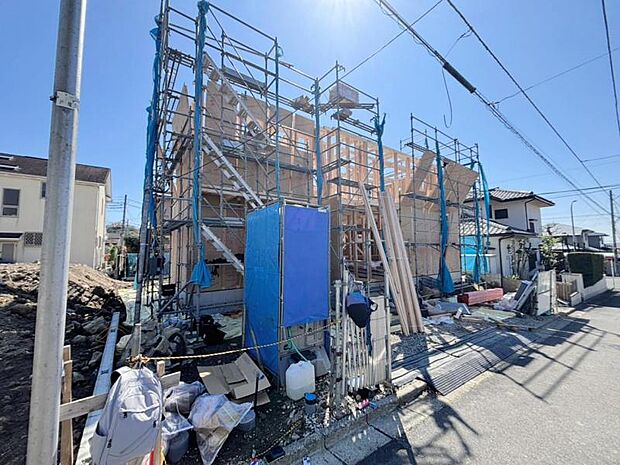 完成前の状態をご覧頂くことで、隣接した環境をしっかりとご確認頂けます。（2026年4月撮影）