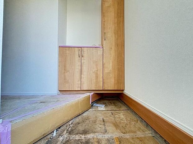 今後ご家族の「行ってきます」「ただいま」が行き交う空間になることでしょう。(2026年3月撮影)