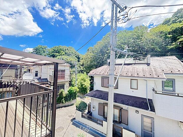 心を落ち着かせ開放してくれる眺望が、今日も家族を包み込みます。