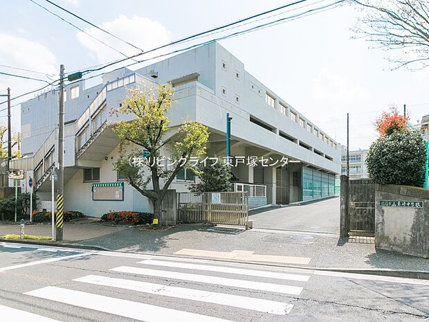 横浜市立岩崎中学校　1760ｍ