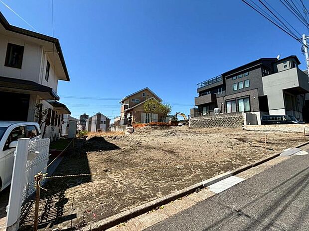 この場所だからこそ叶えられる開放感、図面だけでは分からない現地の雰囲気もご確認くださいませ。（2026年4月撮影）