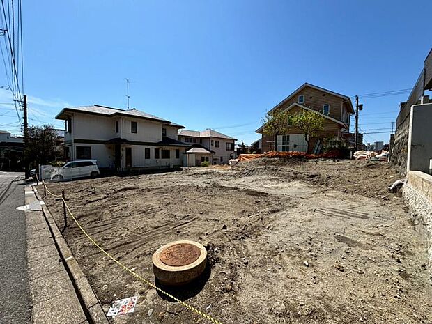 建築条件付き土地になります。（2026年4月撮影）