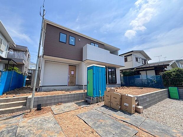 完成前の状態をご覧頂くことで、隣接した環境をしっかりとご確認頂けます。(2026年8月撮影)