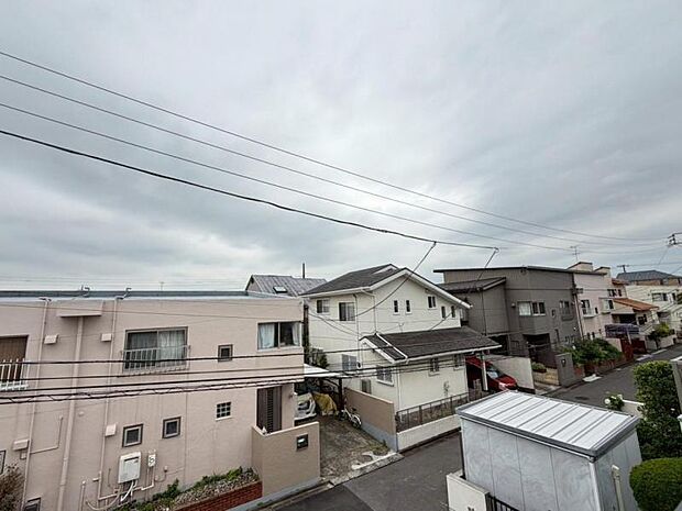 心を落ち着かせ開放してくれる眺望が、今日も家族を包み込みます。