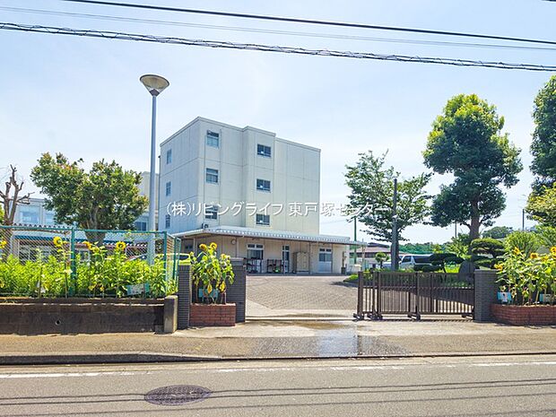 横浜市立日限山中学校　170m