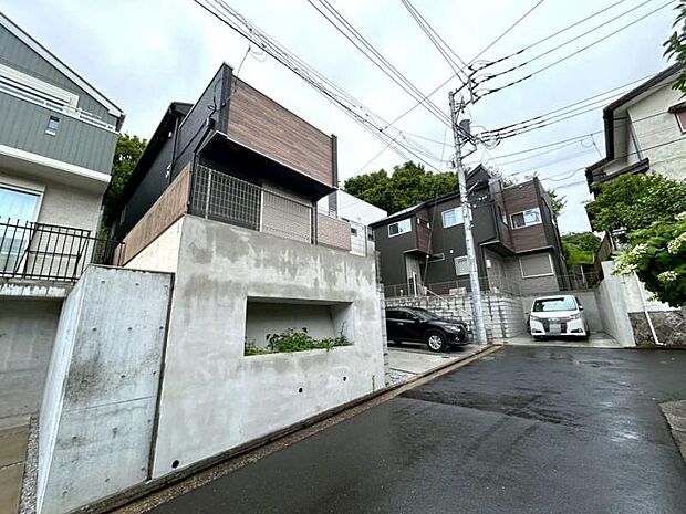 周辺環境や街並みなど、図面だけでは分からない現地の雰囲気もぜひご確認くださいませ。