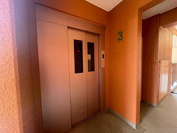 エレベーター停止階です！