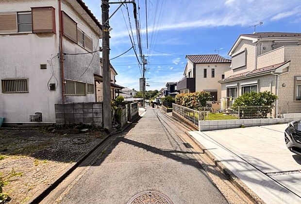 前面道路を含む現地写真（2026年6月撮影）