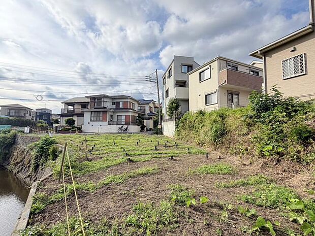 同工務店の完成見本を合わせてご見学頂くことで、完成形の姿をイメージ出来ます。（2026年6月撮影）
