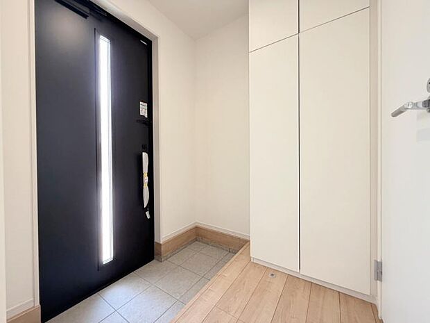 今後ご家族の「行ってきます」「ただいま」が行き交う空間になることでしょう。
