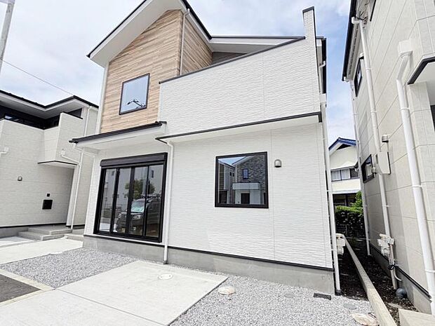 外観の美しさだけでなくそこに住まうご家族様の心地良さを最優先しています。