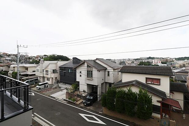 開放感のある眺望。季節による景色の変化を日常の生活と共に感じてください。