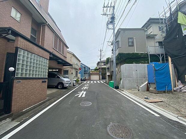 周辺環境や街並みなど、図面だけでは分からない現地の雰囲気もぜひご確認くださいませ。(2026年6月撮影)