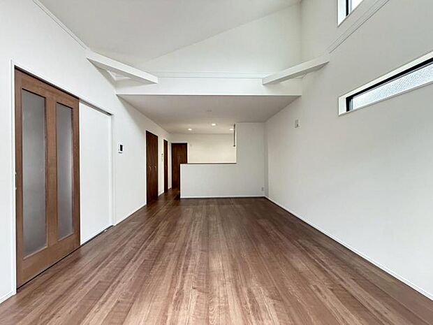 時代が経っても変わらない居住性の高さと、いつまでも色褪せず住む毎に親しみ深くなるデザイン。