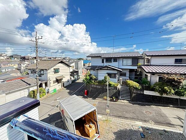 心を落ち着かせ開放してくれる眺望が、今日も家族を包み込みます。
