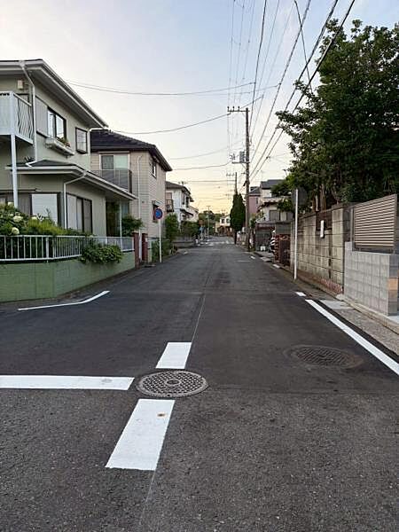周辺環境や街並みなど、図面だけでは分からない現地の雰囲気もぜひご確認くださいませ。