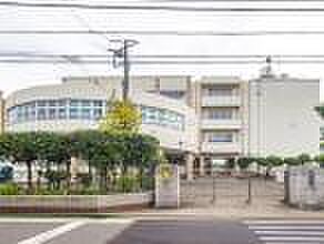 横浜市立六浦中学校　1340
