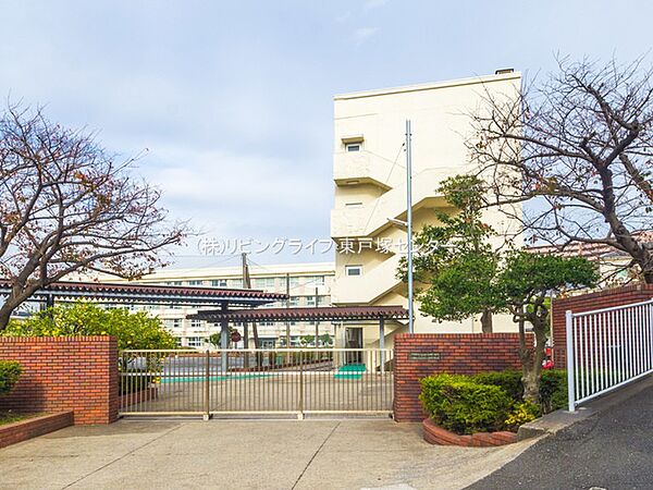 横浜市立西柴中学校　550ｍ