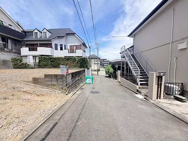 前面道路は約4.5ｍございます。（2026年7月撮影）