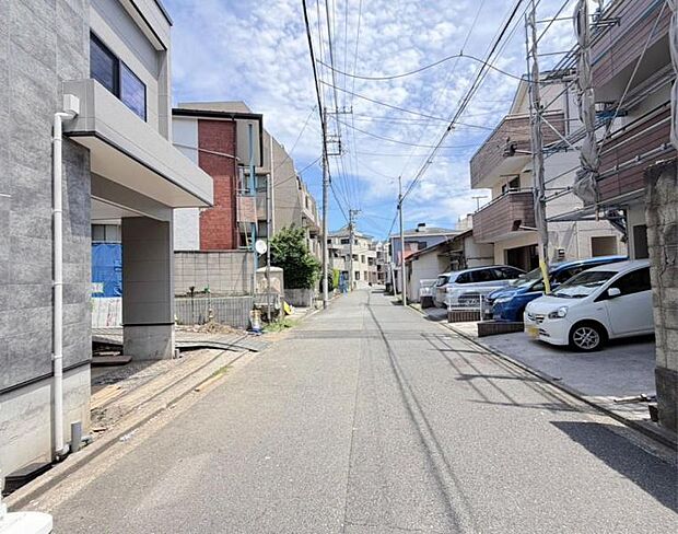 周辺環境や街並みなど、図面だけでは分からない現地の雰囲気もぜひご確認くださいませ。(2026年8月撮影)