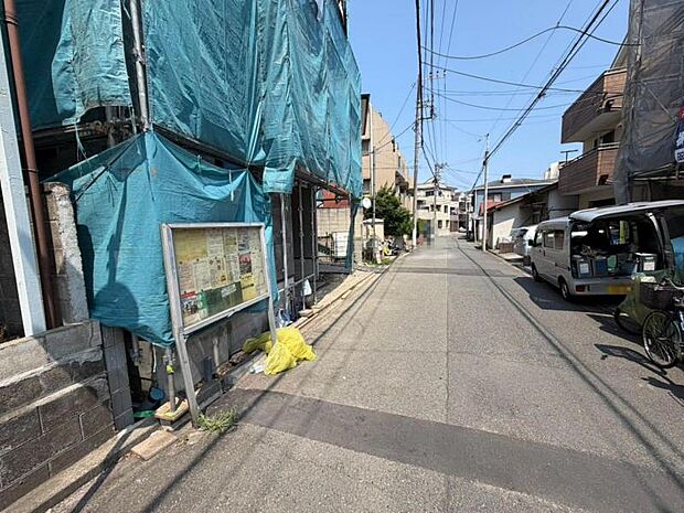 周辺環境や街並みなど、図面だけでは分からない現地の雰囲気もぜひご確認くださいませ。(2026年7月撮影)
