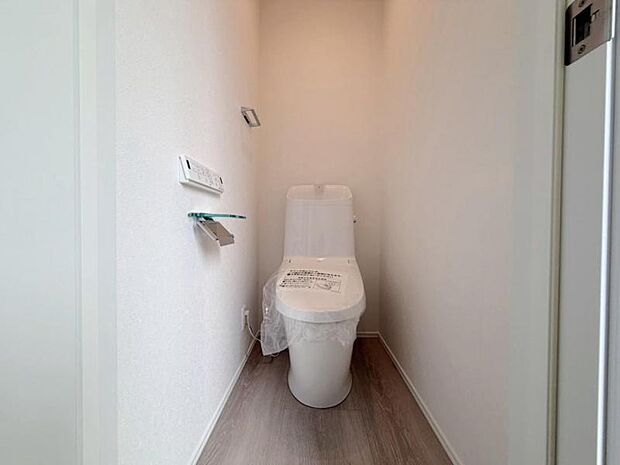 2階にもトイレを設置。朝の身支度をする際の混雑緩和などに有効にお使いいただけます。