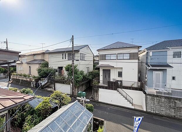 心を落ち着かせ開放してくれる眺望が、今日も家族を包み込みます。