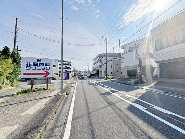 周辺環境や街並みなど、図面だけでは分からない現地の雰囲気もぜひご確認くださいませ。（2026年7月撮影）