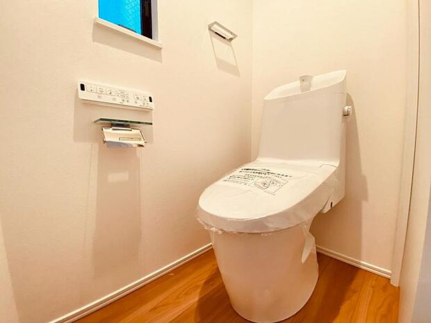 2階にもトイレを設置。朝の身支度をする際の混雑緩和などに有効にお使いいただけます。(2026年9月撮影)