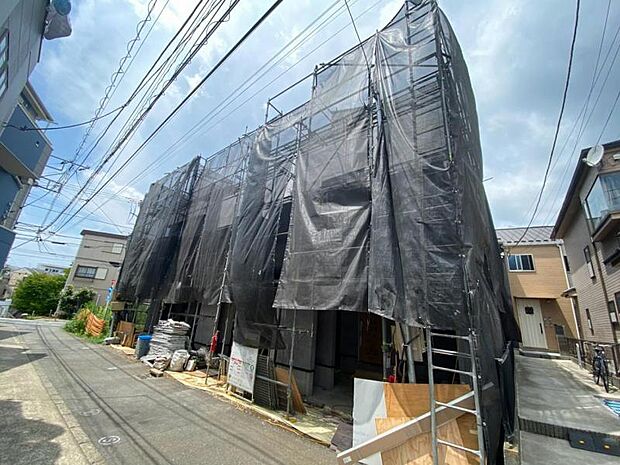 豊かな居住性とクオリティが見事に調和した住空間は住まうことの喜びを感じさせてくれます。(2026年7月撮影)
