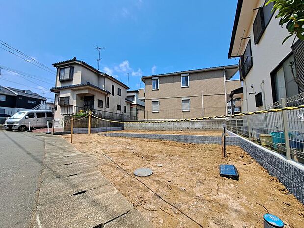 現地の状態をご覧いただくことで、隣接した環境をしっかりとご確認いただけます(2026.5.15撮影)