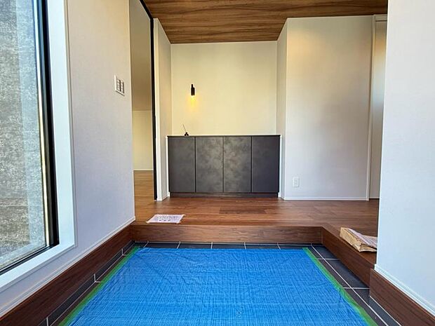 お住まいの顔となる玄関。安らぎに満ちた生活空間を予感させてくれます。