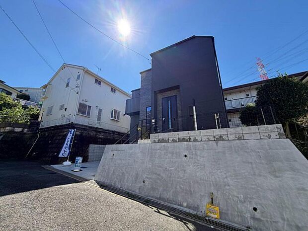 周辺環境や街並みなど、図面だけでは分からない現地の雰囲気もぜひご確認くださいませ。