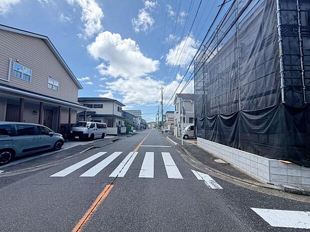 実際の日当たりや現地の雰囲気もご確認くださいませ。(2026年8月撮影)