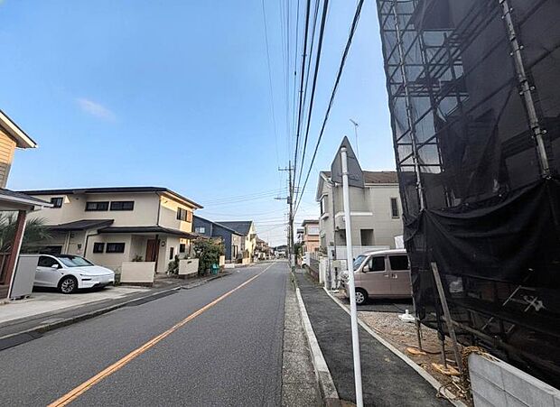 実際の日当たりや現地の雰囲気もご確認くださいませ。(2026年8月撮影)