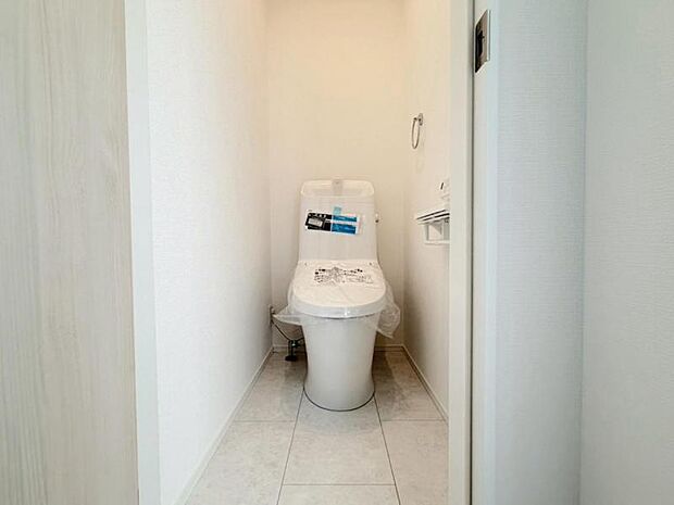 2階にもトイレを設置。朝の身支度をする際の混雑緩和などに有効にお使いいただけます。