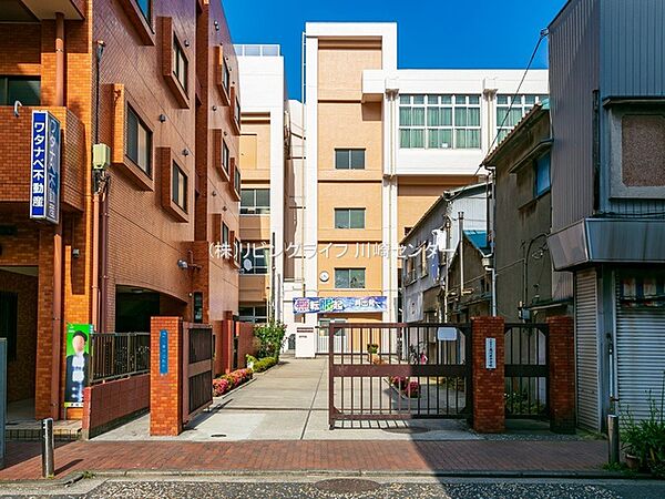 川崎市立南河原中学校　440m