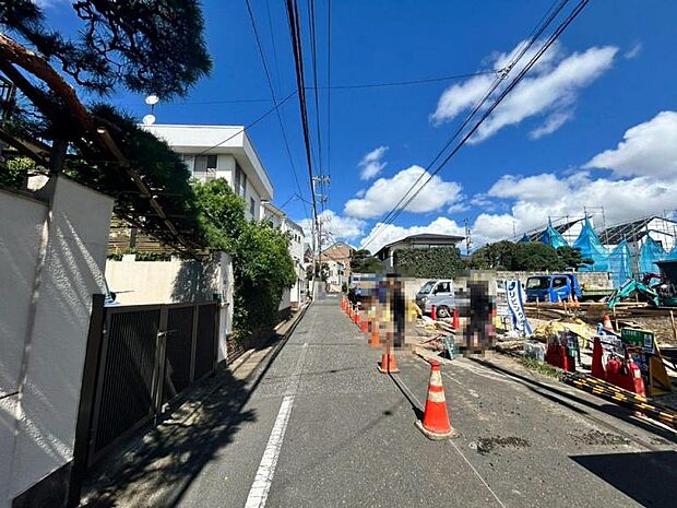 周辺環境や街並みなど、図面だけでは分からない現地の雰囲気もぜひご確認くださいませ。(2026年9月撮影)