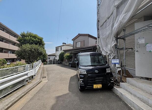 周辺環境や街並みなど、図面だけでは分からない現地の雰囲気もぜひご確認くださいませ。（2026年9月撮影）