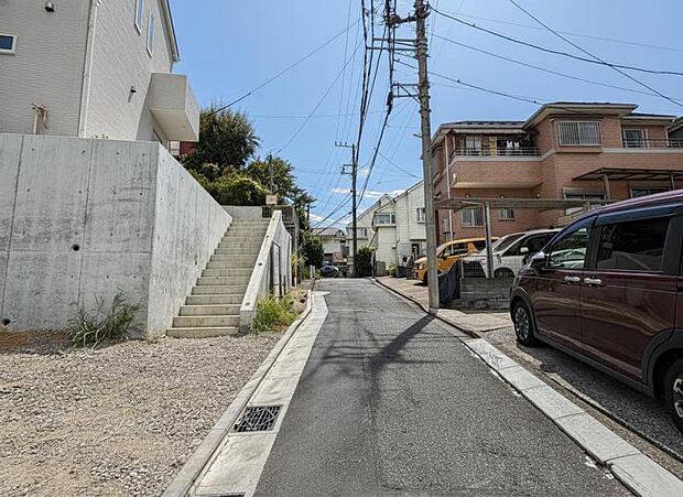 周辺環境や街並みなど、図面だけでは分からない現地の雰囲気もぜひご確認くださいませ。(2026年9月撮影)