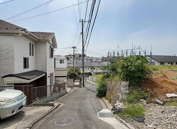 家と同じくらい周辺環境は大切なもの。図面だけでは分からない現地の雰囲気もご確認くださいませ。(2026年9月撮影)