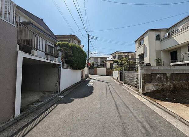 この街ならではの美しい風景と、ここから紡がれる物語が始まります。（2026年9月撮影）
