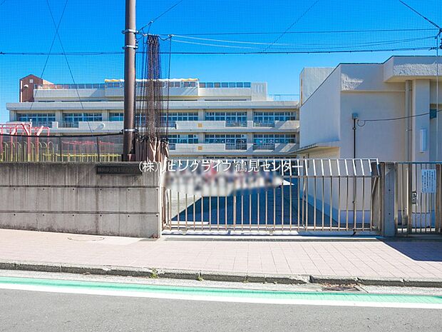 横浜市立富士見台小学校　560m