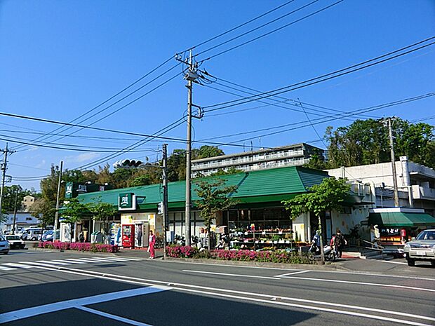 Fuji上中里店　830ｍ