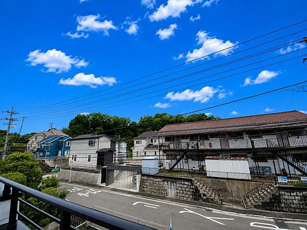 開放感のある眺望。季節による景色の変化を　日常の生活と共に感じてください。