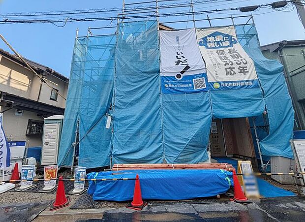 完成前の状態をご覧頂くことで、隣接した環境をしっかりとご確認頂けます。(2026年9月撮影)