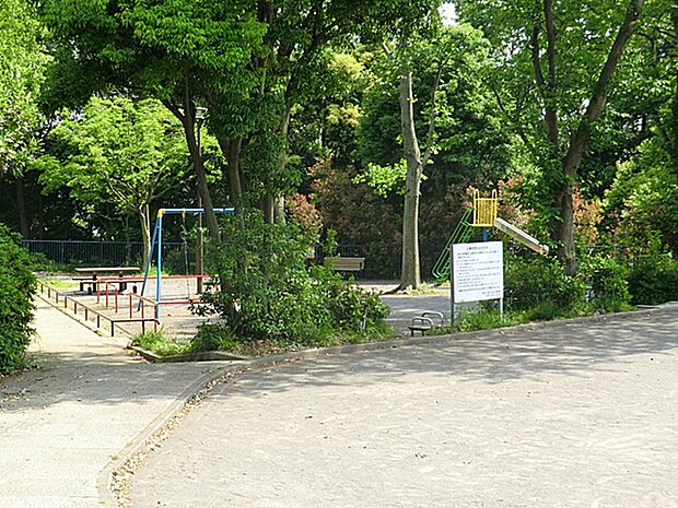 法泉公園まで402m(徒歩6分)