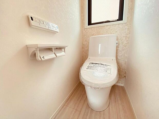 毎日使う場所だからこそ、使い勝手を考慮しました。白を基調に、飽きのこない空間は質感豊かな仕上がりとなっております。