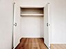 その他：各部屋に備えられたクローゼット。普段使わないものなども収納可能ですので、居室を広く使うことが出来ます。（2026年9月撮影）