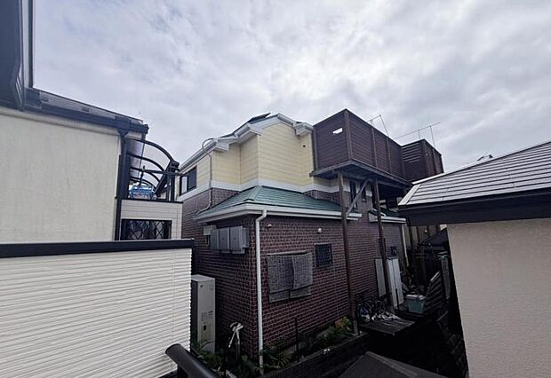 季節による景色の変化を日常の生活と共に感じてください。